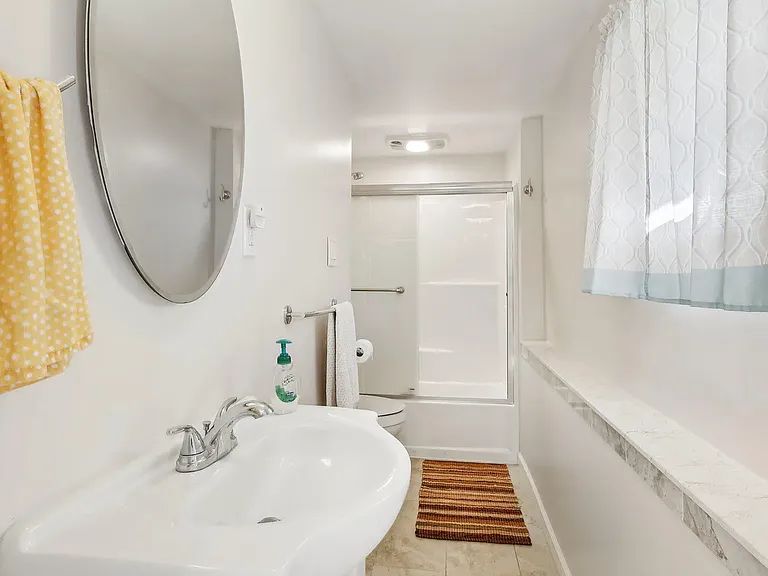 11 Knollwood Dr — Photo 26