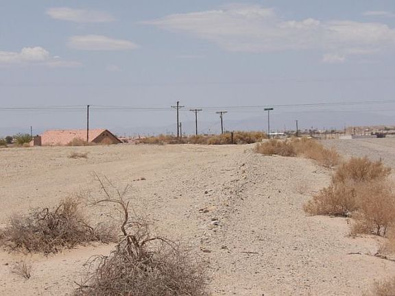3rd image of 10454 Desert Manor Ave
