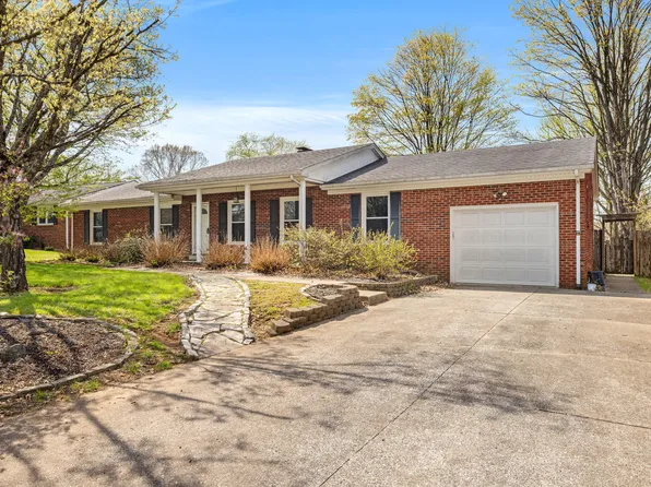 216 Blueridge Dr, Frankfort, KY 40601