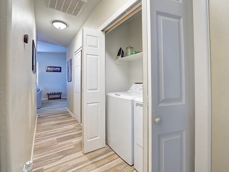 5025 E Lee St #2 — Photo 31