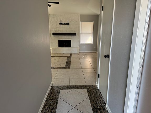 2nd image of 837 Orleans Dr