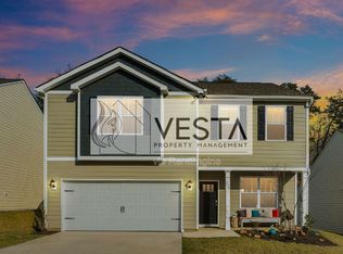 575 Country Oak Dr, Asheville, NC 28804