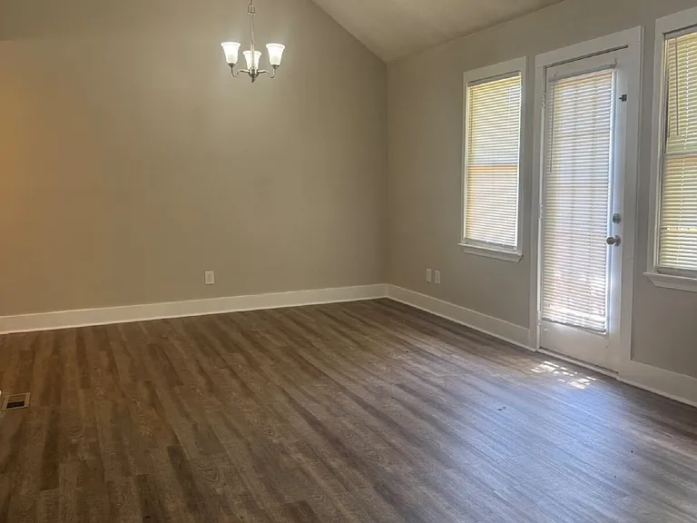 3853 Trotter Rd — Photo 11