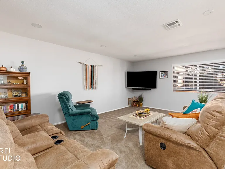 835 Mesquite Springs Dr #201 — Photo 11