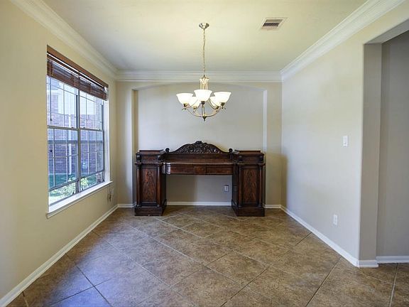 5th image of 22627 Two Lakes Dr