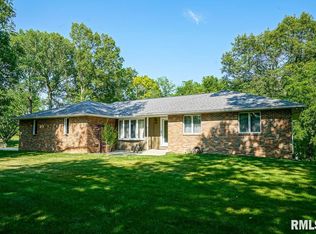 6011 N Gilles Rd, Edwards, IL 61528