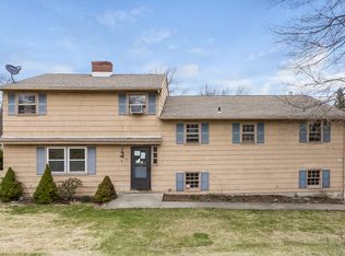 62 Warwick Rd, Watertown, CT 06795