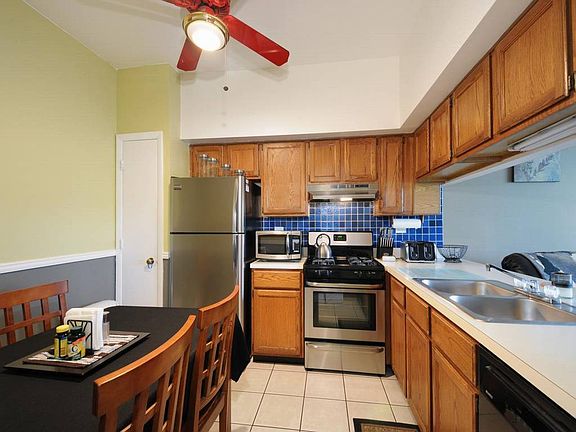 4th image of 1443 Fairway Dr