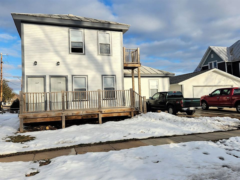 1st image of 107 Youlon St N #109