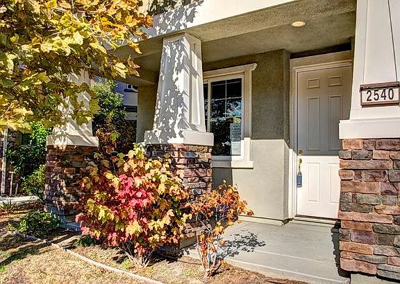 3rd image of 2540 Woodfield Way
