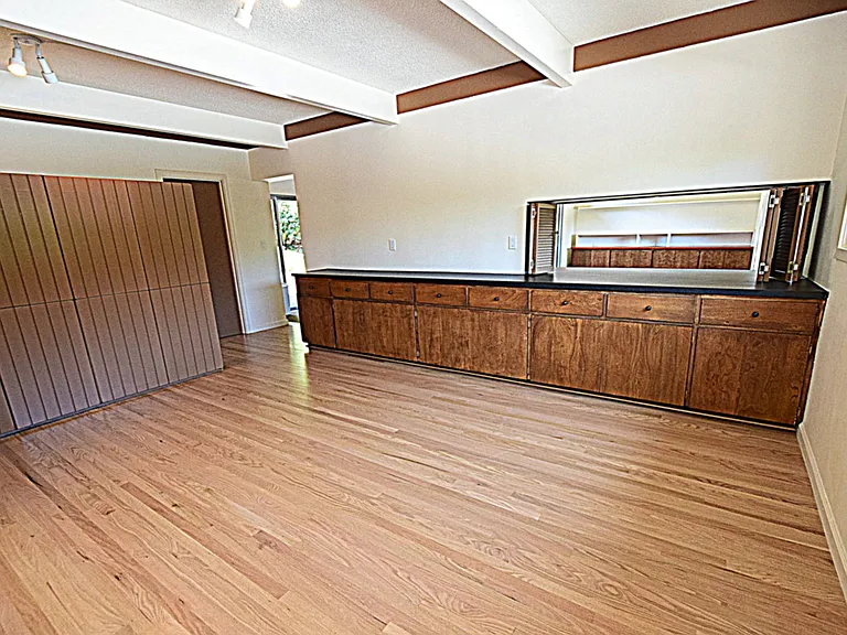 448 Oak Manor Dr — Photo 5