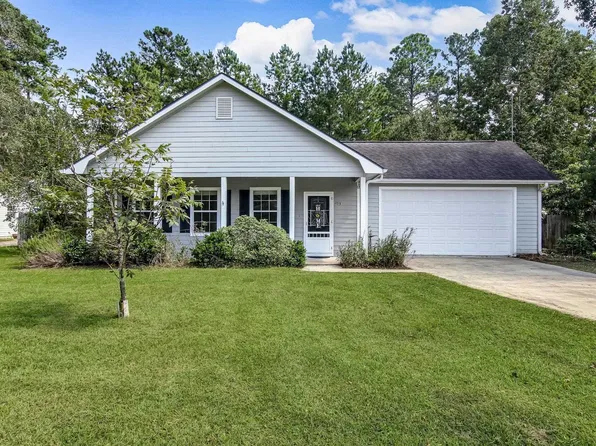203 Halifax Dr, Woodbine, GA 31569