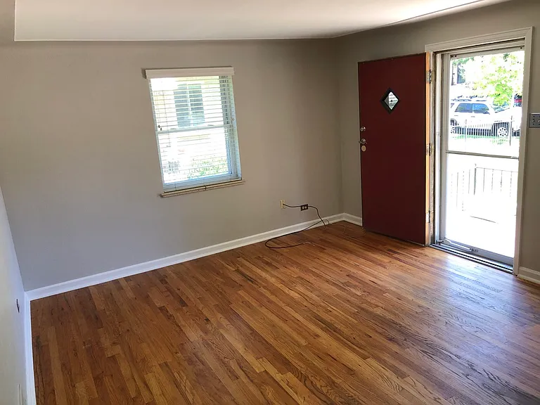 595 S High St — Photo 9