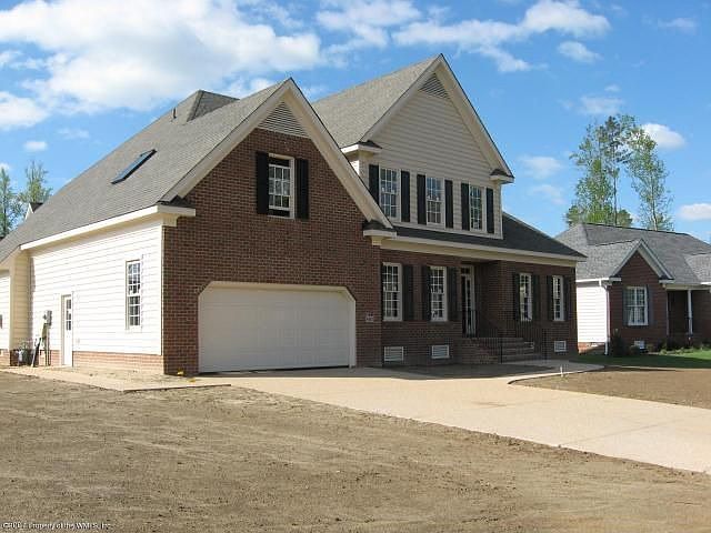 1st image of 402 Ironwood Dr