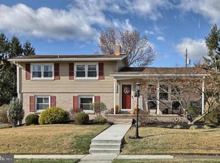 406 N Houcks Rd, Harrisburg, PA 17109