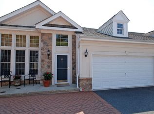 28 Zircon Way, Little Falls, NJ 07424