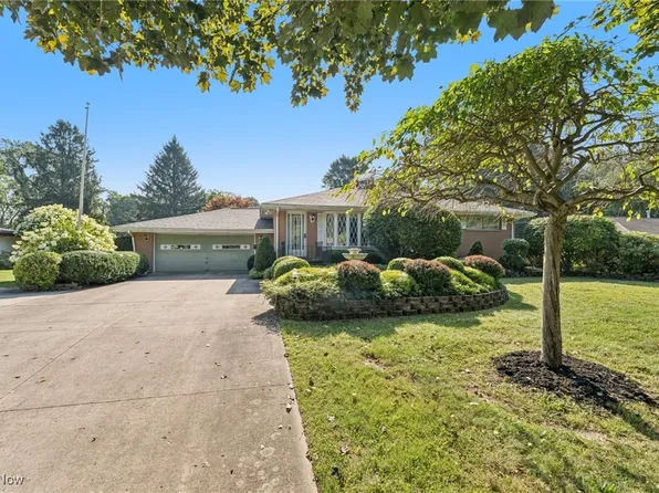 12989 Kenyon Dr, Chesterland, OH 44026