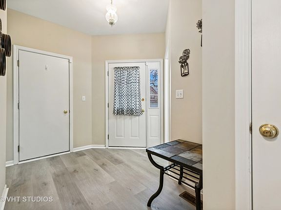2nd image of 1186 Heartland Gate Unit 1186