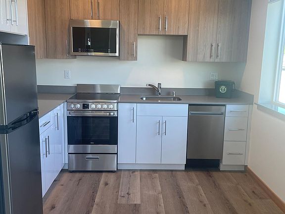3rd image of 2226 NW 58th St #5B