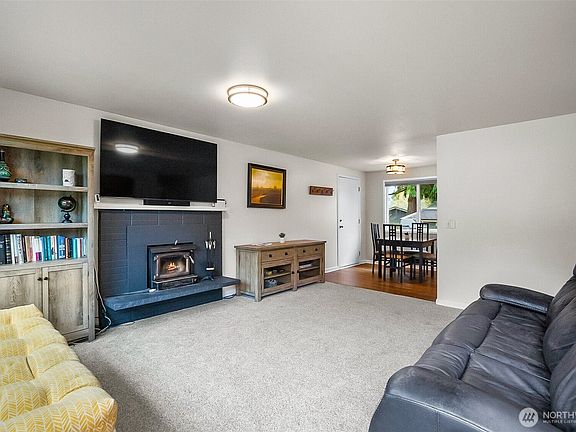 4th image of 17419 Gravenstein Road