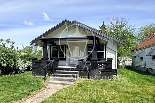 3925 Hoover Ave Photo 1
