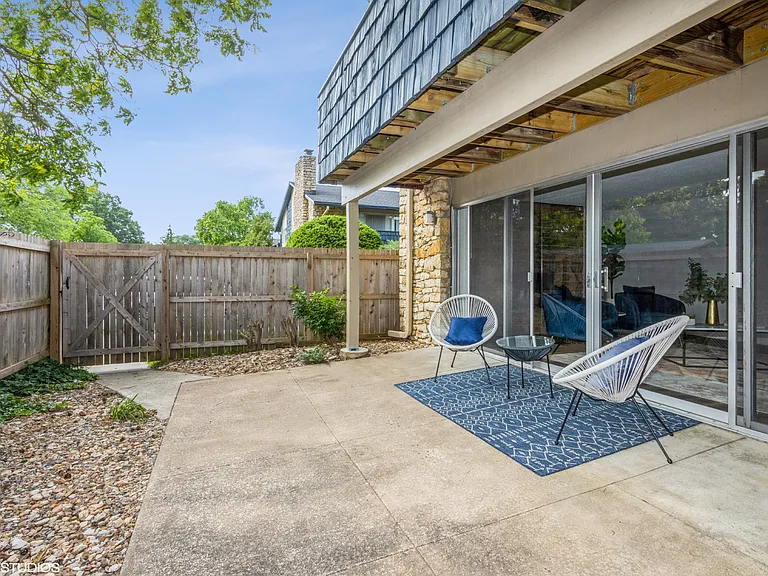 Kenilworth Apartments — Photo 10