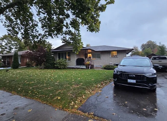 66 Champlain Avenue, Welland, Ontario, L3C 2L7, Canada — Photo 1