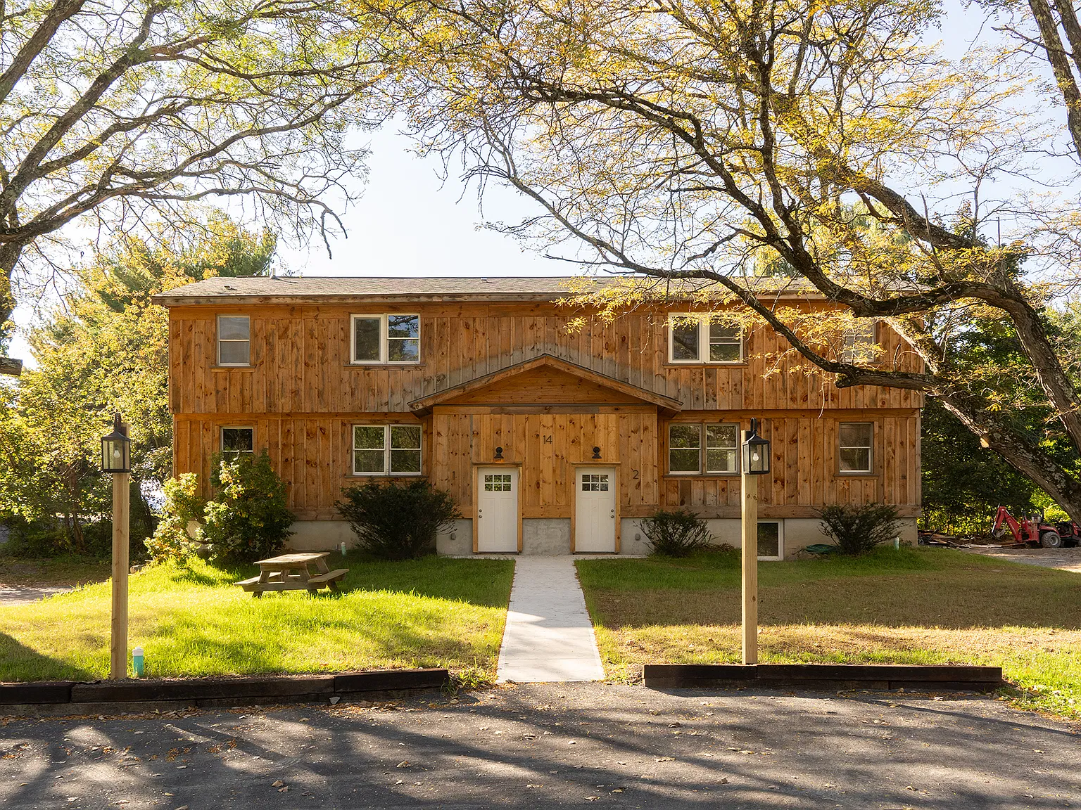 14 Pony Ln — Photo 1