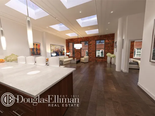 133 Mulberry Street image 1 of 9