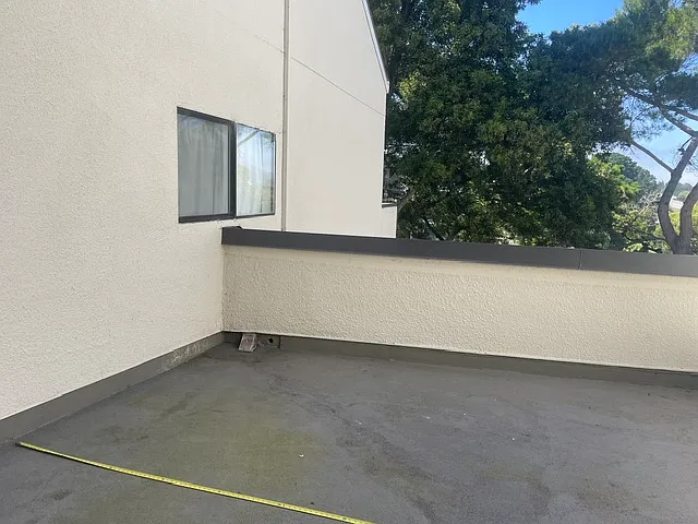 Large (13ft x 13ft) *private* patio for condo pic1