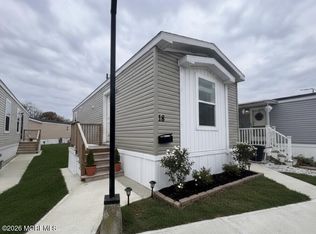 18 Avenue A, Hazlet, NJ 07734