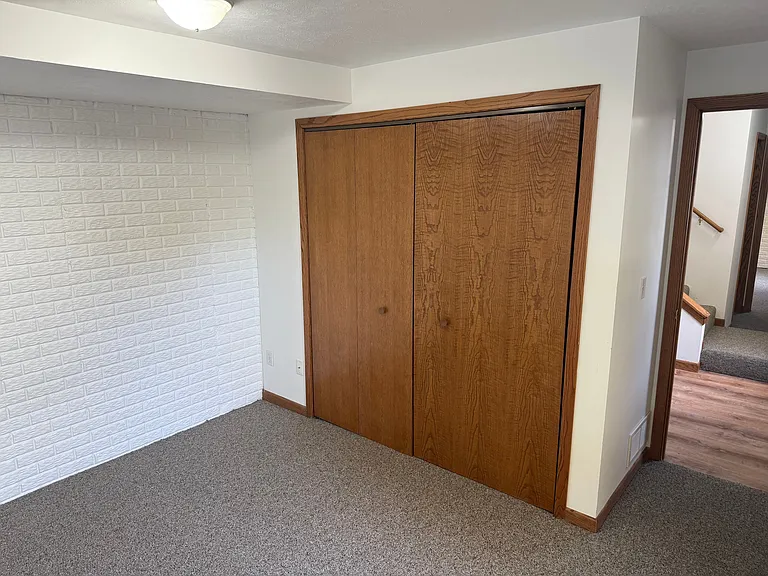 202 N Meek St #LEFT — Photo 11