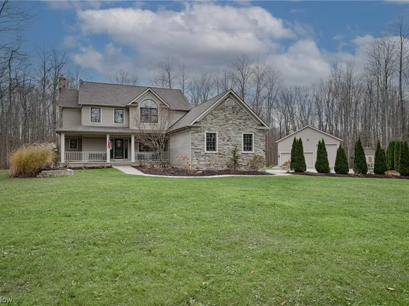 13205 Samara Ct, Chardon, OH 44024