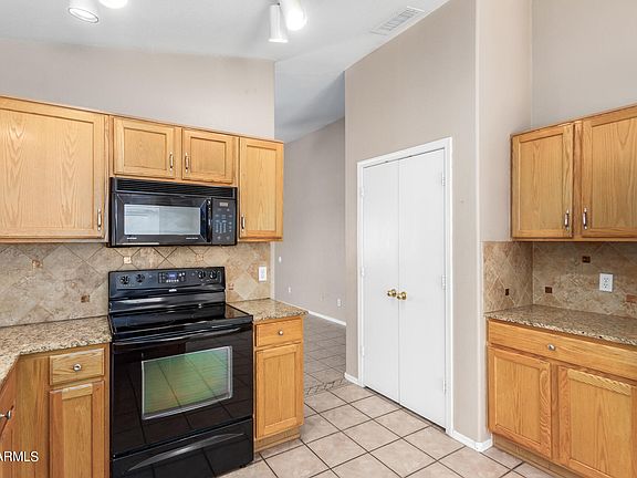 4th image of 7323 W EUGIE Avenue