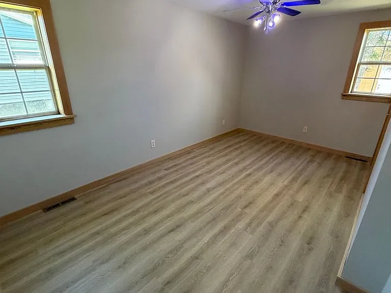 5428 Cumming Ave — Photo 12