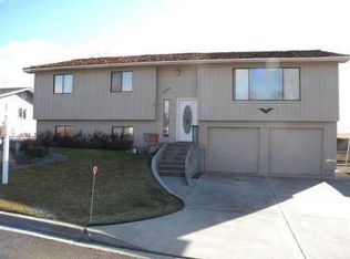 441 E Davis St, Connell, WA 99326