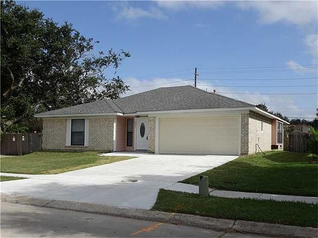 1st image of 3501 Arapahoe Dr