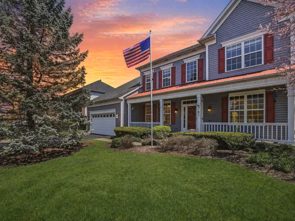 761 Majestic Dr, Algonquin, IL 60102