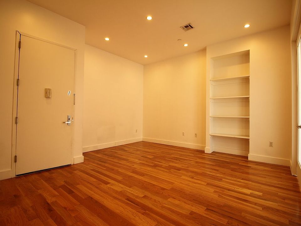 1st image of 164 Throop Ave APT 3B
