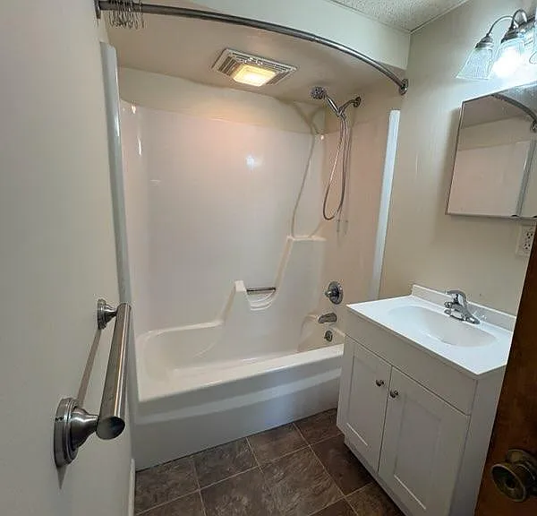 1360 Farm View Rd — Photo 3