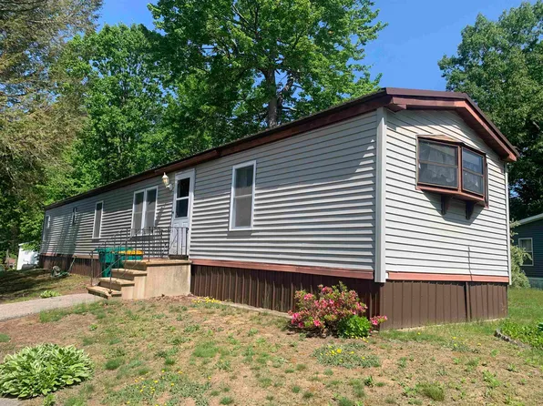 67 Royal Crest Park, Rochester, NH 03867