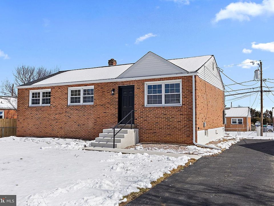 1st image of 318 S Dupont Rd