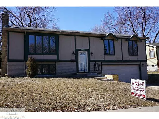 3539 Inverary Dr photo 1