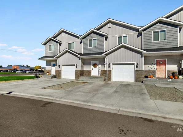 902 E 20th St, Burley, ID 83318