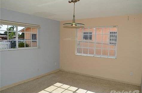 5th image of 510 NE 143rd St