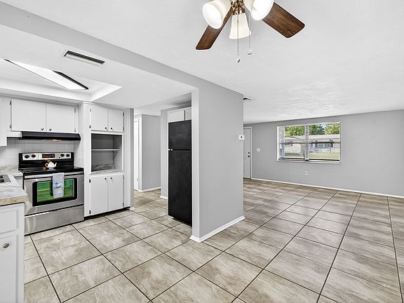 4th image of 7303 Dipaola Dr