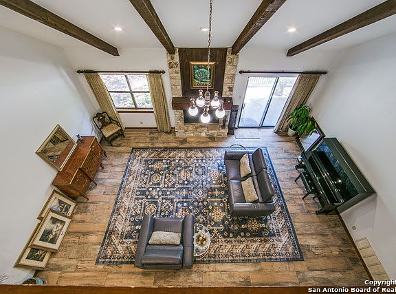 4th image of 2831 Low Oak St
