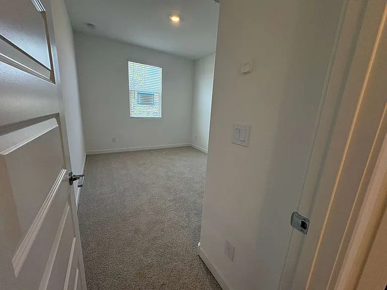 4738 E Kenneth Ln — Photo 5