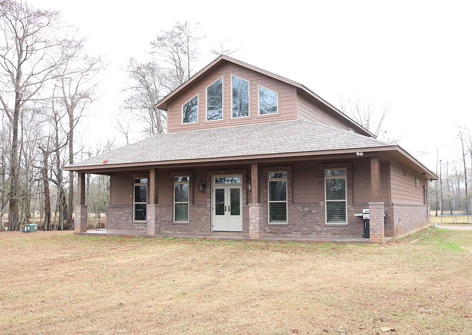 1st image of 225 Sandy Ln
