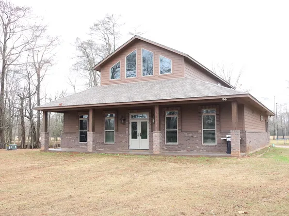 225 Sandy Ln, Marksville, LA 71351